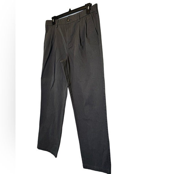 Croft and Barrow Men's Dress Pants Gray Size 36x34 - Picture 3 of 9